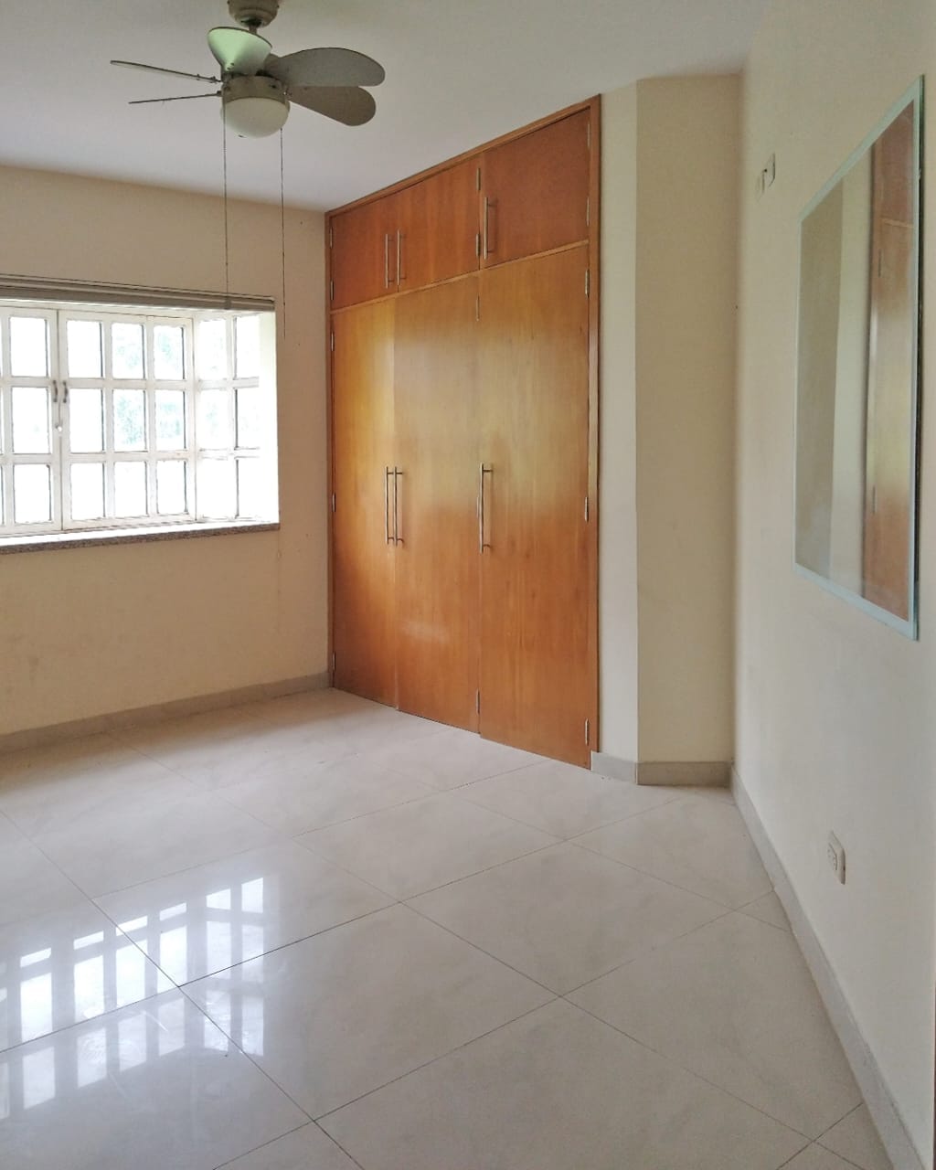 House for Sale in El Parral Urbanization